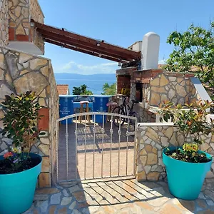  Appartamento Apartmani Omisalj Croazia